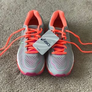 ASICS Gel Kayano, NWT